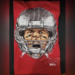 Tom Brady Head - Buccaneers NFLPA 500 Level T-Shirt - Red